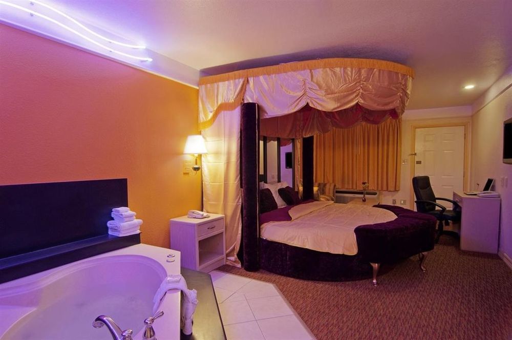 Texas Inn & Suites Pharr/San Juan Einrichtungen foto
