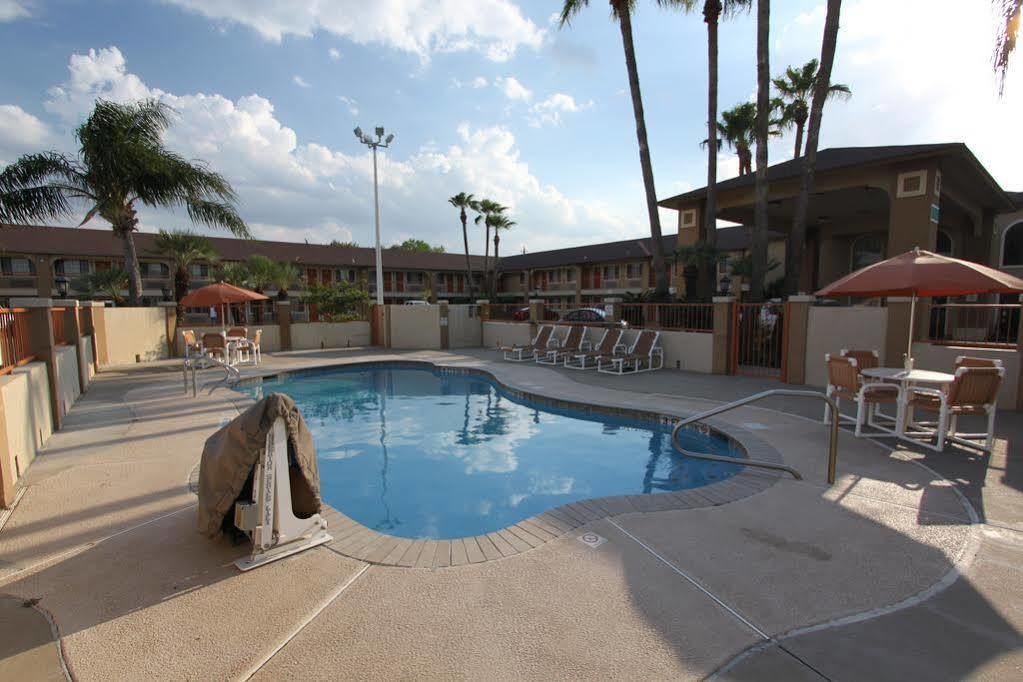 Texas Inn & Suites Pharr/San Juan Exterior foto